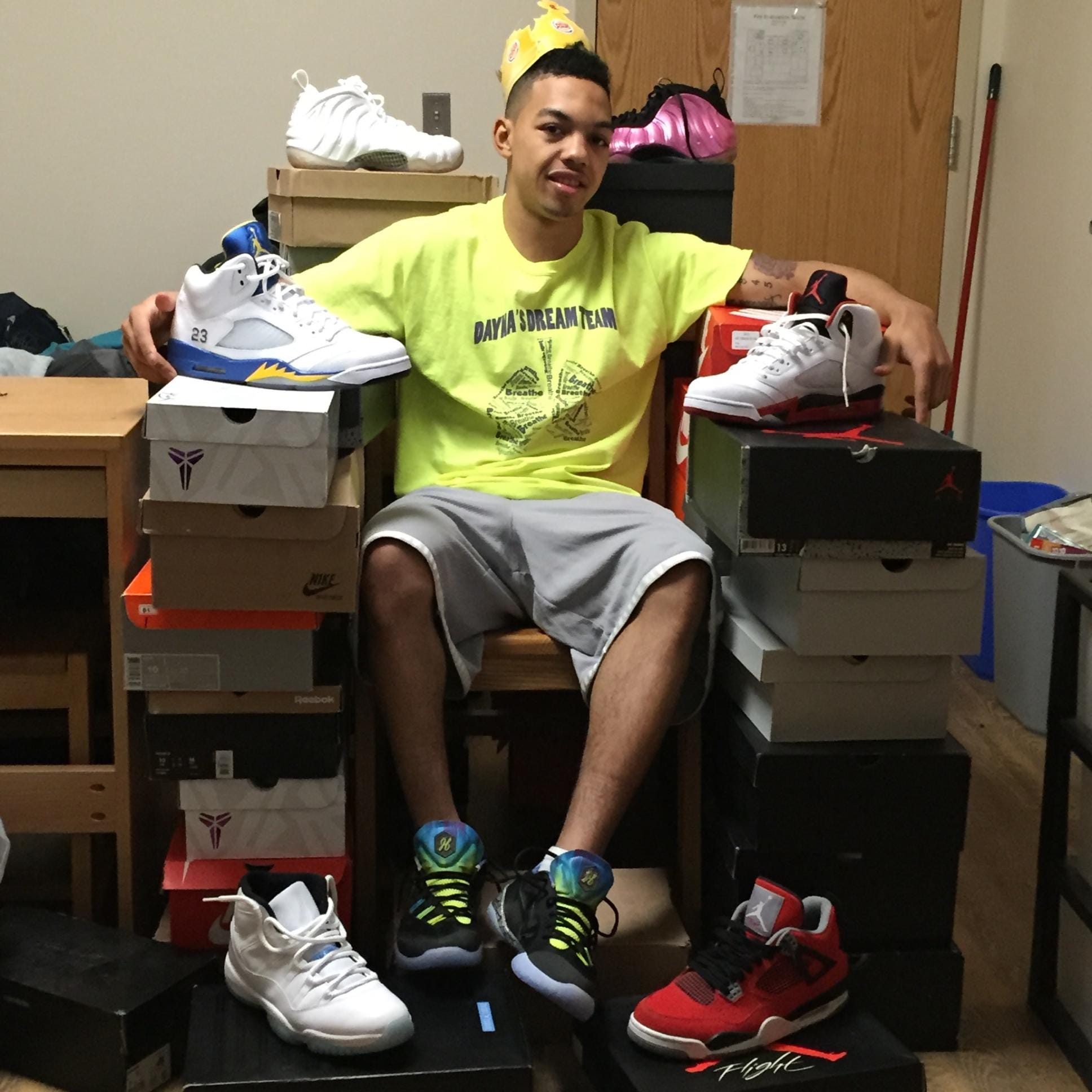 sneaker head university